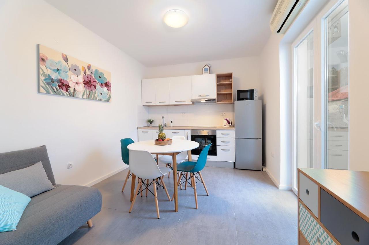 Blue Sunrise Apartment ヴーシ エクステリア 写真